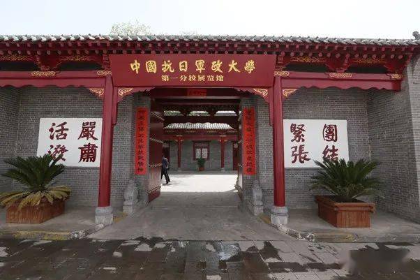 探索香港681路公交车的便捷之旅，路线全解析与实用指南，香港681路公交车，全解析与实用指南，开启便捷之旅